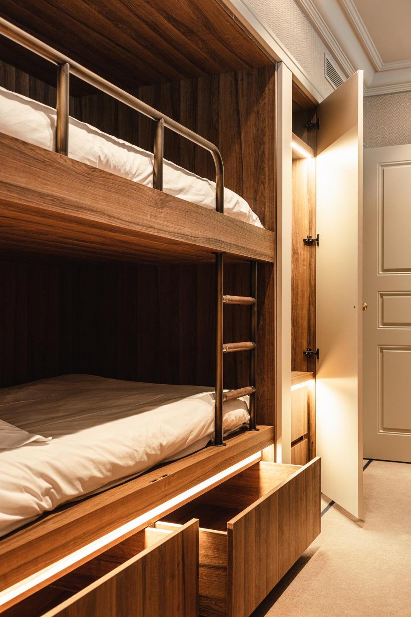 Hotel 717 Amsterdam